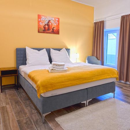 Apartamento Boardinghouse Am Welzbach Gau-Algesheim Exterior foto