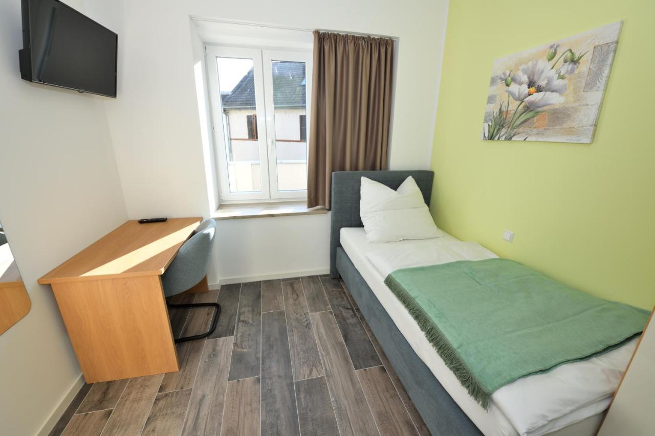 Apartamento Boardinghouse Am Welzbach Gau-Algesheim Exterior foto